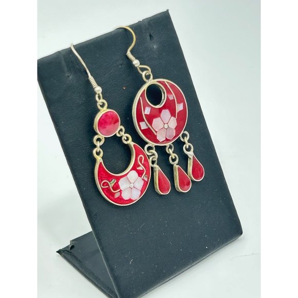 Vintage Alpaca Mexico Mismatched Dangles Hook Earrings Red Stone and Shell Inlay - Picture 3 of 7